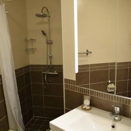 Appartement Luxury Flat With Heated Pool & Jacuzzi *
