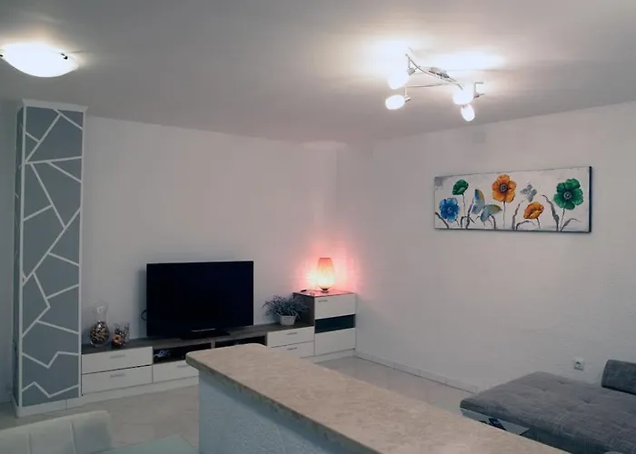 דירה Luxury Flat With Heated Pool & Jacuzzi רייקה