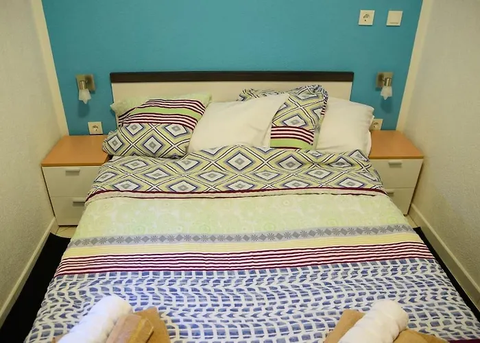 Luxury Flat With Heated Pool & Jacuzzi * רייקה