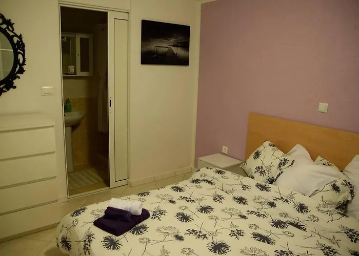 Apartman Luxury Flat With Heated Pool & Jacuzzi