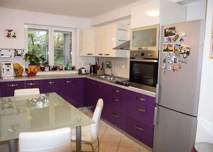 Luxury Flat With Heated Pool & Jacuzzi Apartman