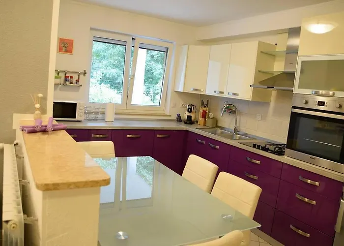 Luxury Flat With Heated Pool & Jacuzzi * רייקה