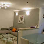 Apartman Luxury Flat With Heated Pool & Jacuzzi *