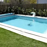 Luxury Flat With Heated Pool & Jacuzzi