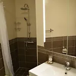 Apartman Luxury Flat With Heated Pool & Jacuzzi *