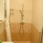 Apartman Luxury Flat With Heated Pool & Jacuzzi