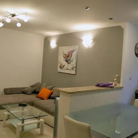 公寓 Luxury Flat With Heated Pool & Jacuzzi *