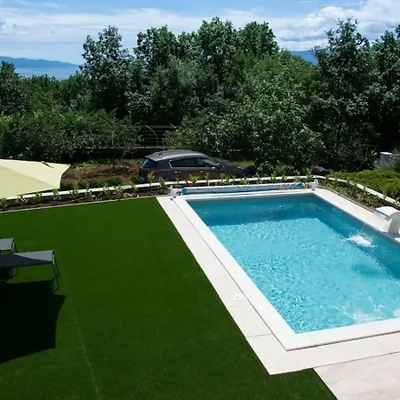 Luxury Flat With Heated Pool & Jacuzzi * Rijeka