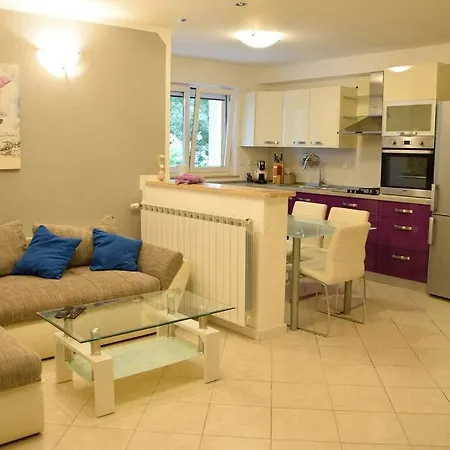 Luxury Flat With Heated Pool & Jacuzzi Apartament *