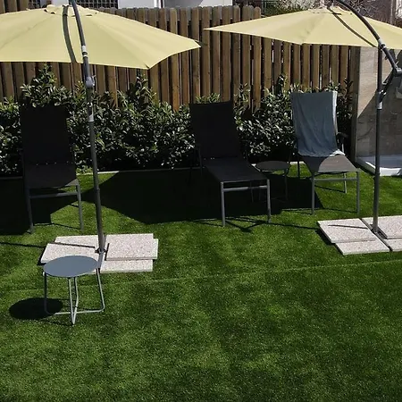 Luxury Flat With Heated Pool & Jacuzzi