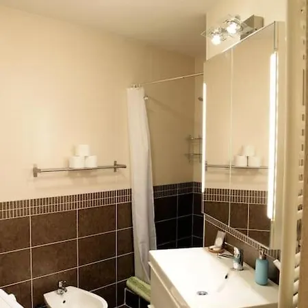 Luxury Flat With Heated Pool & Jacuzzi 里耶卡