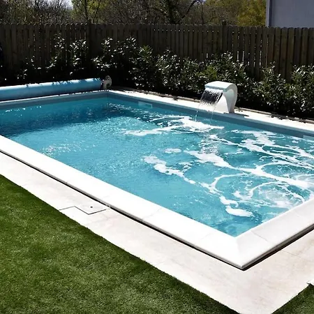 Luxury Flat With Heated Pool & Jacuzzi Apartament *