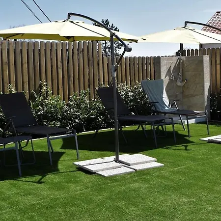 Apartament Luxury Flat With Heated Pool & Jacuzzi *